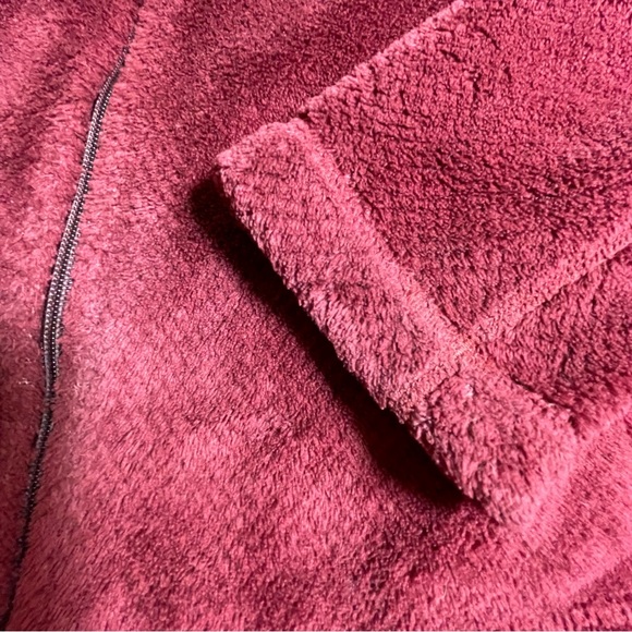 Patagonia Womens Jacket Medium Polartec Thermal Pro rug Fleece Burgundy - Picture 9 of 15